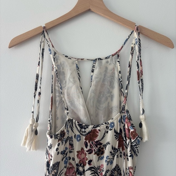 American Eagle Outfitters Floral Print Maxi Dress with Tassles and Keyhole Front - Picture 5 of 9